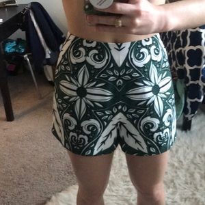 ☆ Fun print shorts!! ☆ Finders Keepers ☆